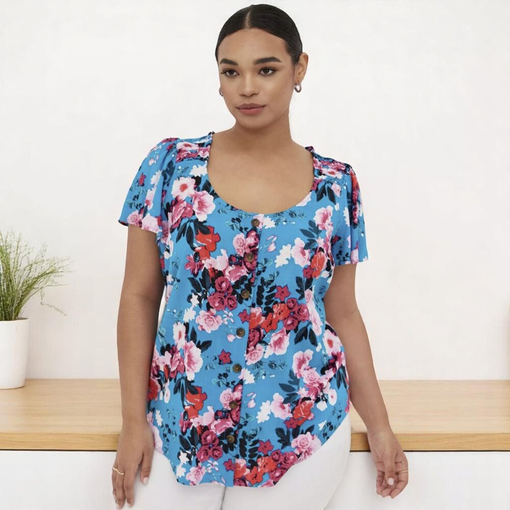 Torrid Blue Floral Button-Front Flutter Sleeve To… - image 4